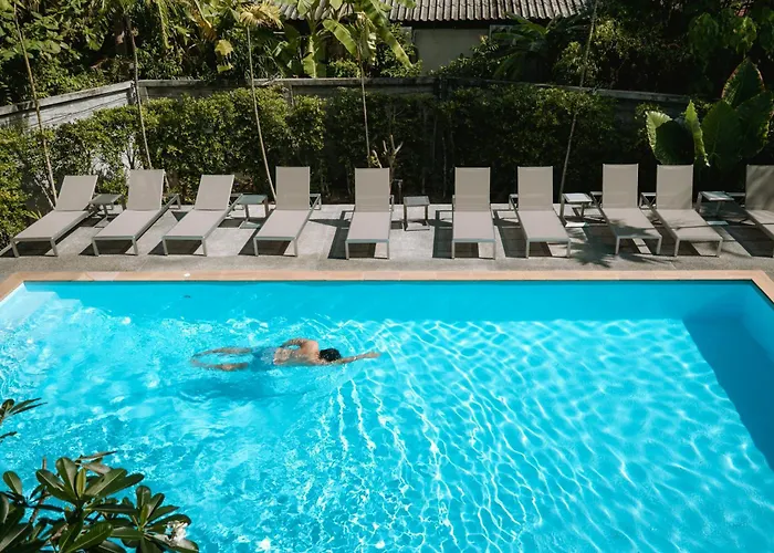 Seaside Naithon Phuket Hotel