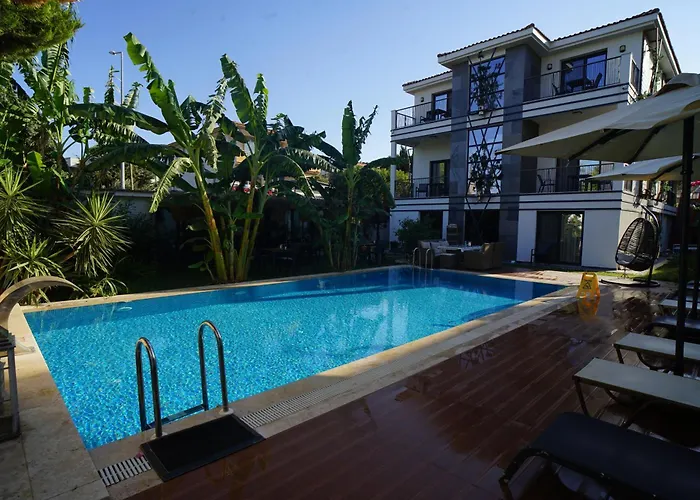 Ruwais Hotel Çeşme
