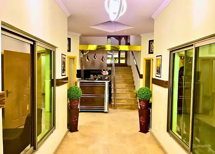 Doves Inn Hotel Kalma Chowk Lahore