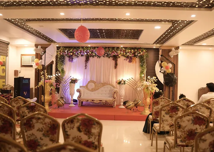 Hotel Maa Laxmi Palace Deoghar