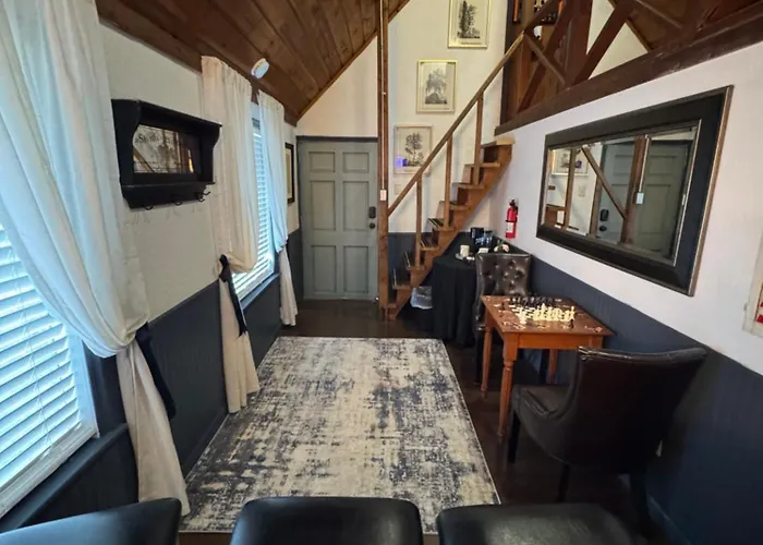Hodge Podge Lodge Montgomery