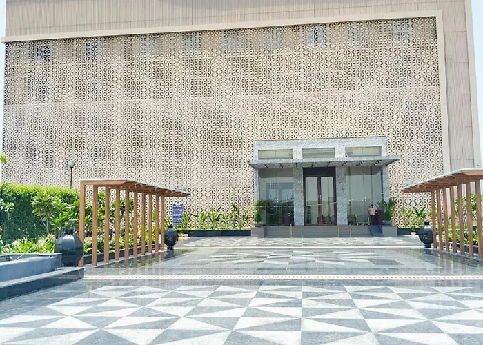 One Farrer Hotels And Resorts Meerut