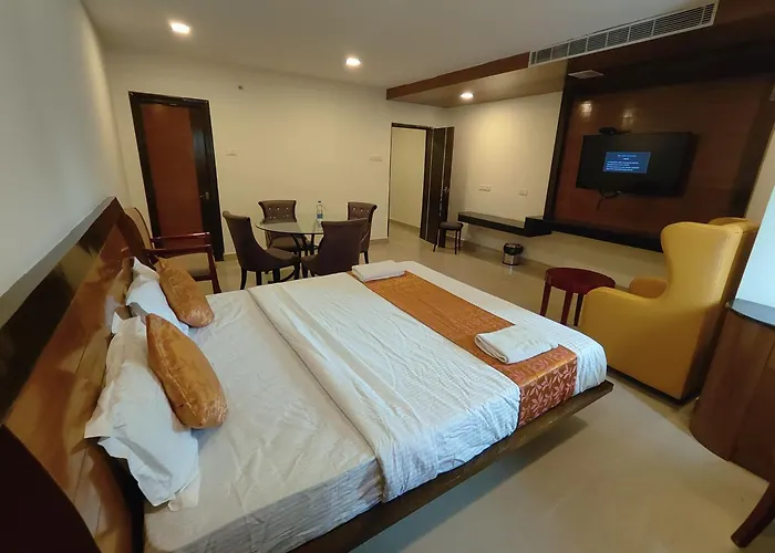 Hotel Redlas Inn Sangareddy