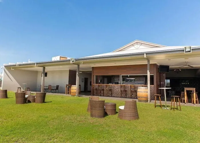 Merinda Village Hotel - Country Pub Stay - Just Off Bruce Highway Bowen
