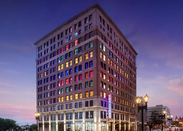 Angad Arts Hotel St. Louis, Tapestry Collection By Hilton