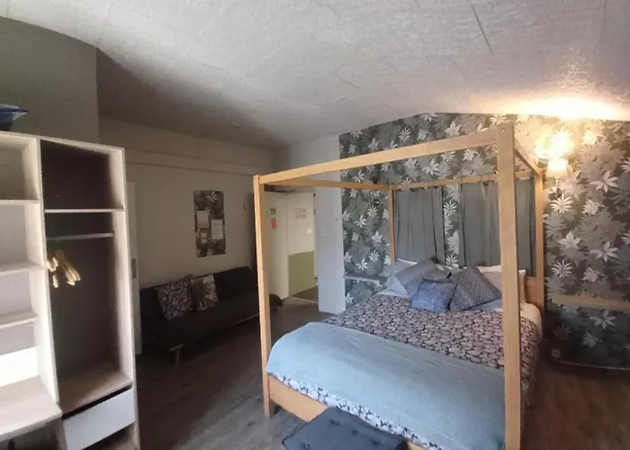 Hotel Saint Florent Orange 