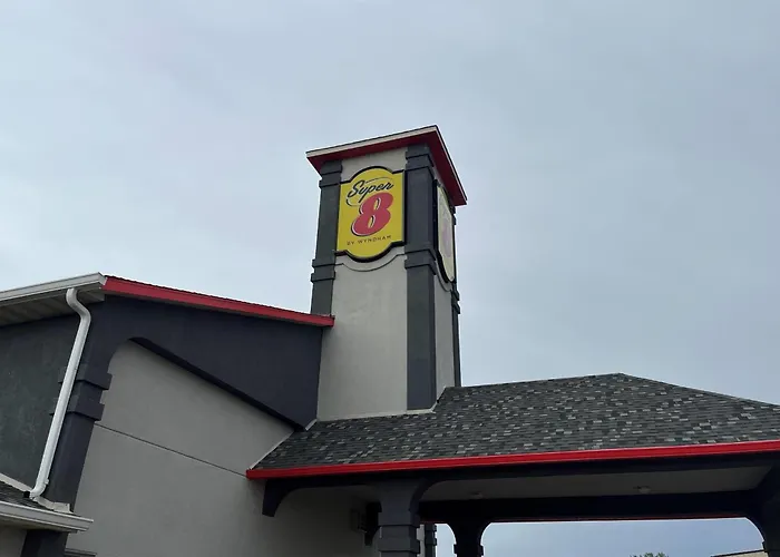 Super 8 By Wyndham Lexington Motel