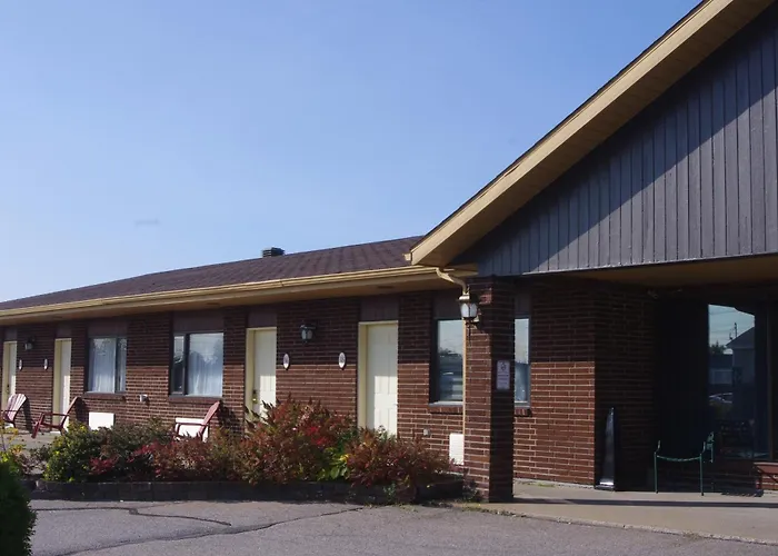 Hotel Le Voyageur Sept-Iles