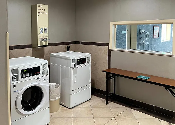 Quality Inn & Suites Grants - I-40