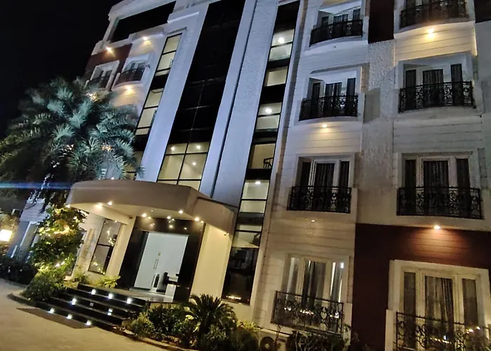Pine Tree Aparthotel Kanchipuram