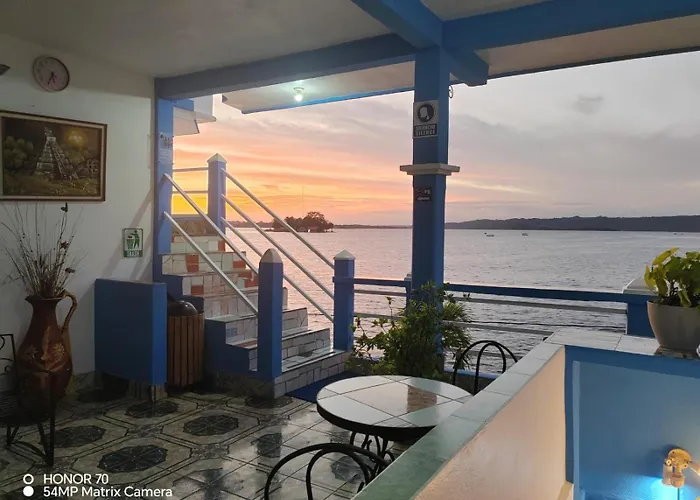 Hotel La Union Flores