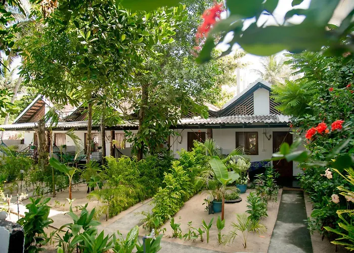 Bay Dreams Beach Hotel & Surf Camp Arugam Bay