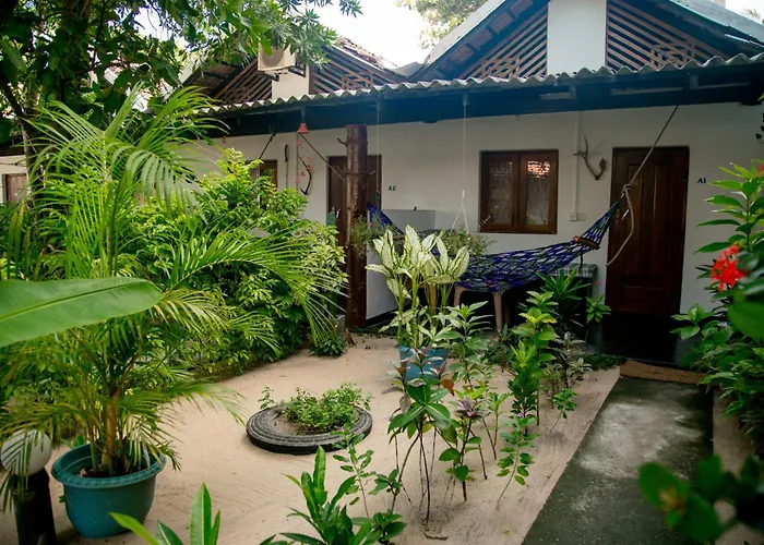 Bay Dreams Beach Hotel & Surf Camp Arugam Bay