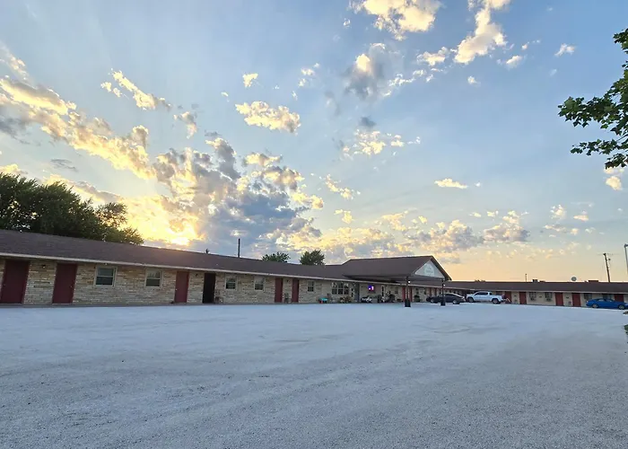 Oyo Sandman Inn Eagle Grove