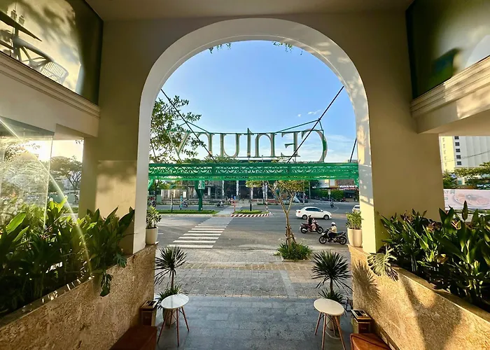 Century Hotel Da Nang