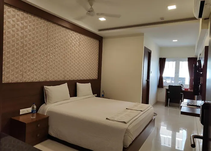 A And M Rooms And Residences Chennai