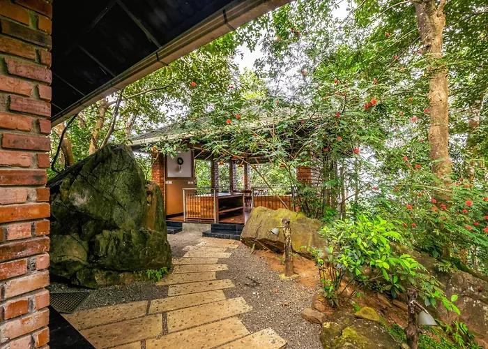 Chembarathi Wayanad Boutique Resort Vaduvanchal