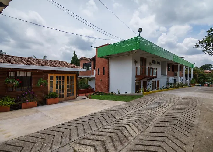 Finca Hotel 12 Palmas- Aeropuerto Jmc Rionegro
