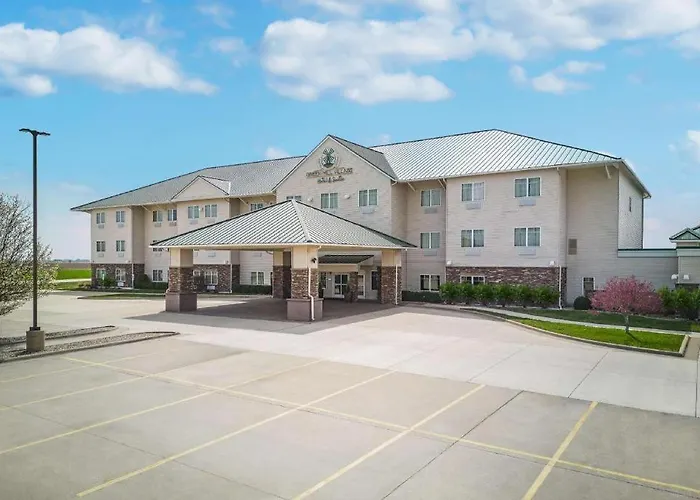Green Mill Village Hotel & Suites, BW Signature Collection Arcola