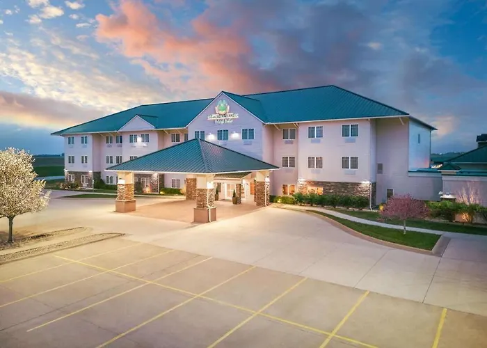 Green Mill Village Hotel & Suites, BW Signature Collection Arcola