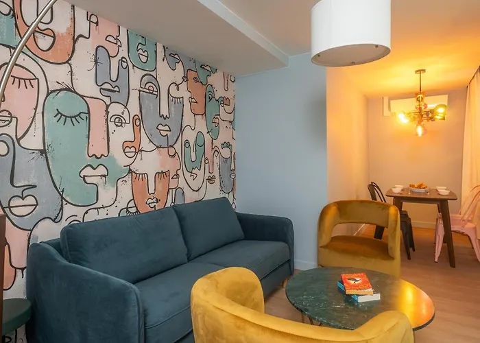 Montmartre Paris Suite