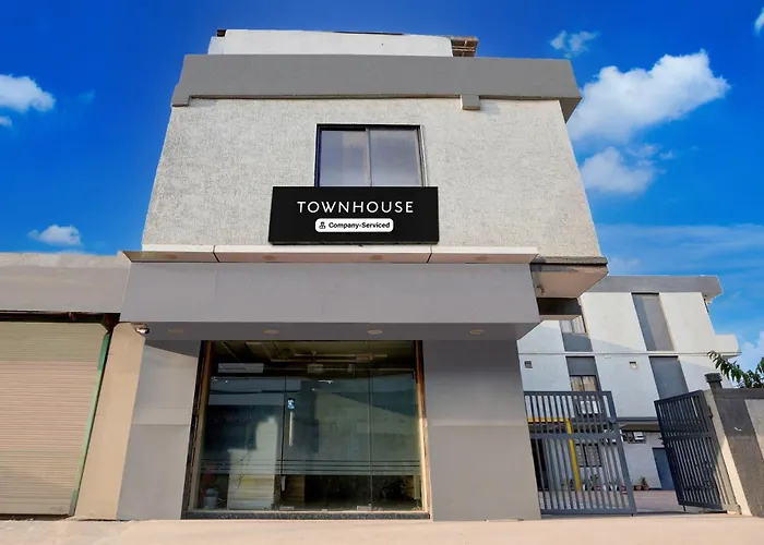 Super Townhouse Adityapuram Gwalior