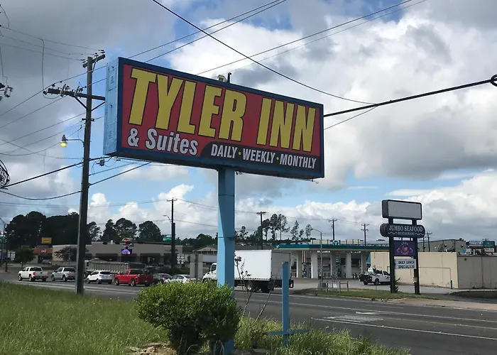 Tyler Inn & Suites