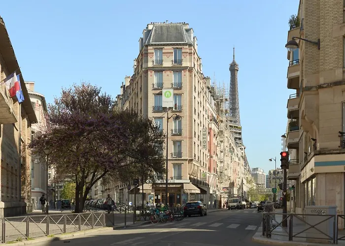 Campanile Prime - Paris 15 Tour Eiffel Hotel