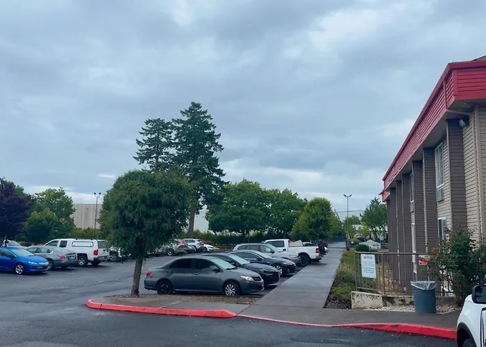 Bridgeway Inn & Suites - Portland Airport Gresham