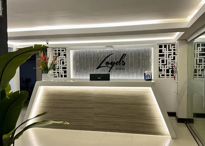 Hotel Loyds Medellin