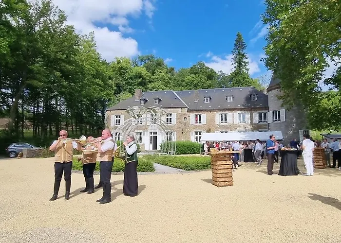 Château D' Aviette Givet