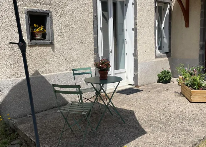 Maison Côté Halle La chambre du Parc Saint-Flour 