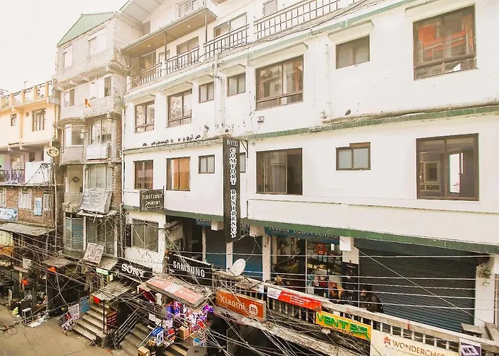 Mountain View Darjeeling Comfort Inn With Best Facilities Like 3-Star Rooms