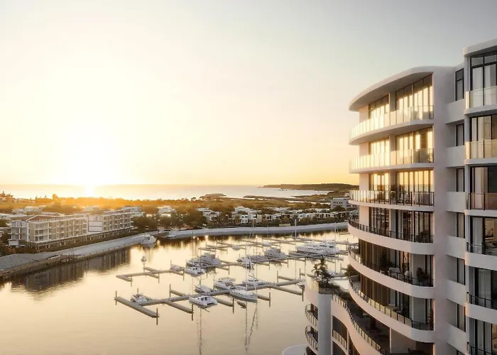 Crowne Plaza Shell Cove Marina By Ihg Hotel Shellharbour