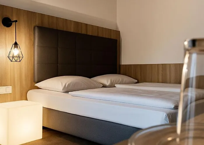 Plaza Hotel & Living Frankfurt Francfort-sur-le-Main