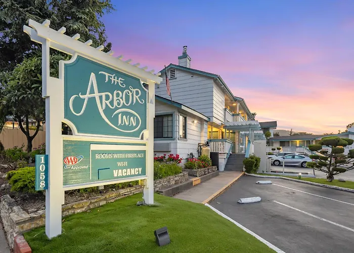 Arbor Inn Monterrey