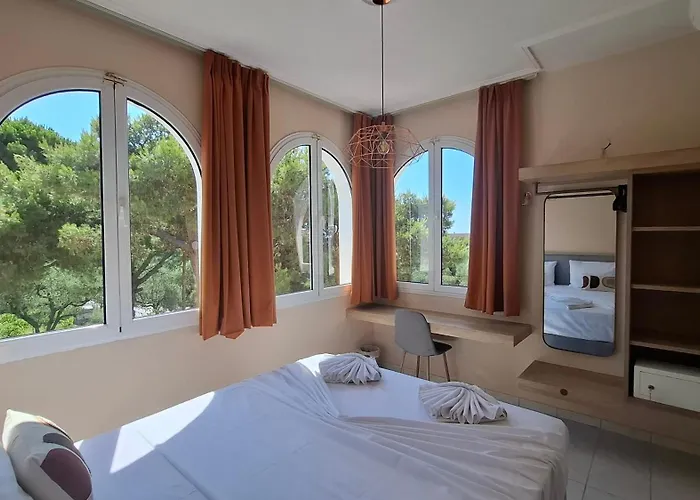 Sunflower Apartments & Studios Laganas