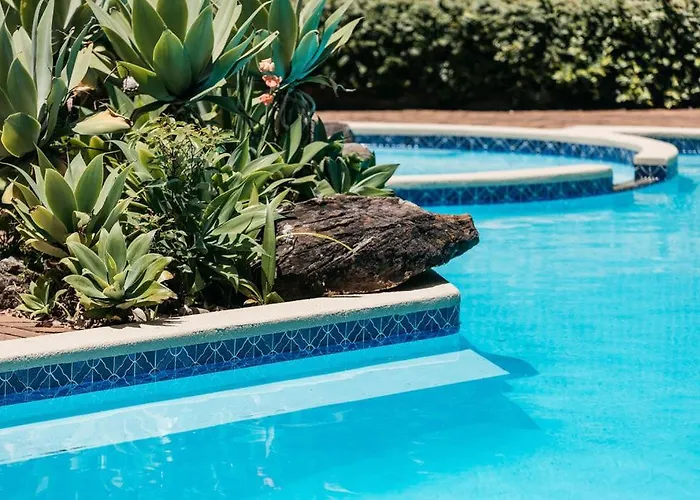 Checkers Resort Terrey Hills