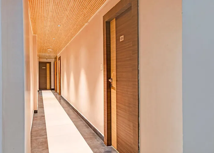 Fabhotel Kzar Select - Nr Us Consulate Kolkata