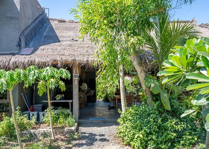 Flow - Temple Of Health - Ayurvedic Cafe, Steam Room & Ice Plunge Gili Islands