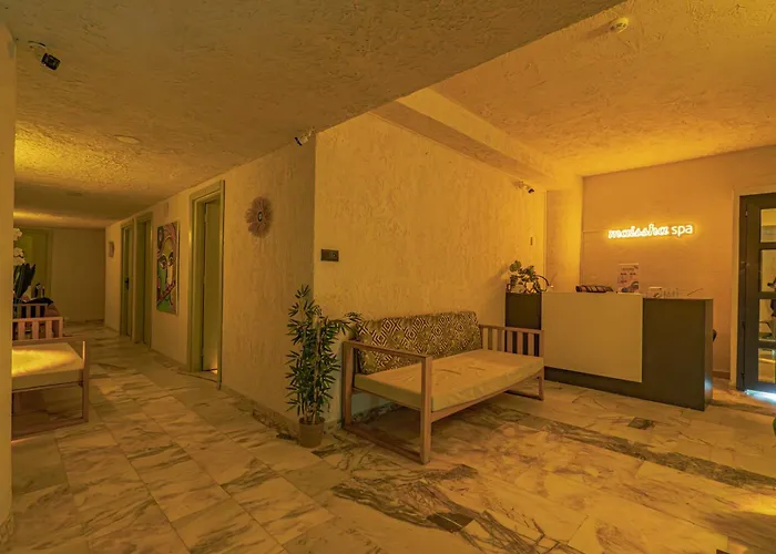 Enki Spinoza Resort Hotel İzmir