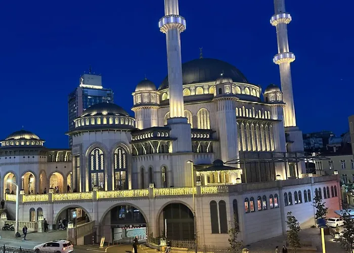 The Square 30 Otel İstanbul