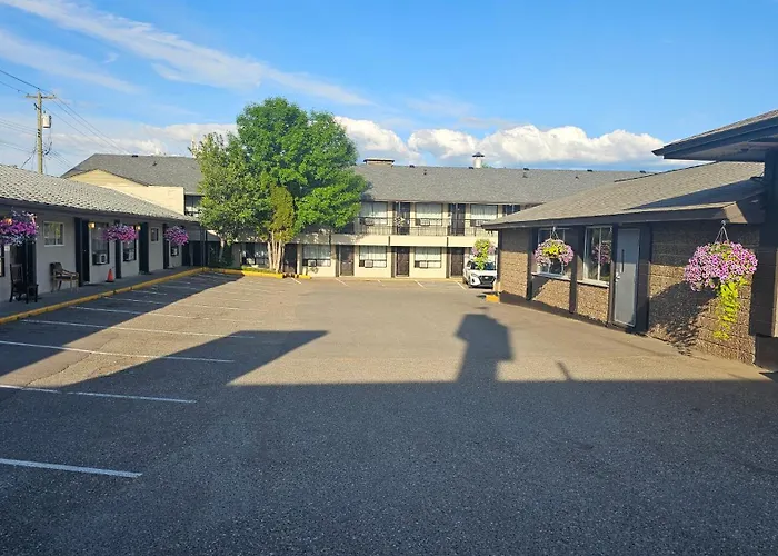 Camelot Court Motel Prince George