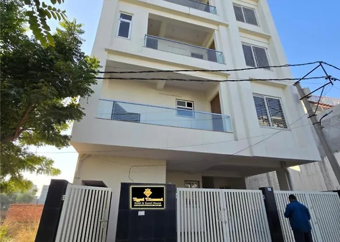 Royal Diamond Hotel & Guest House Varanasi