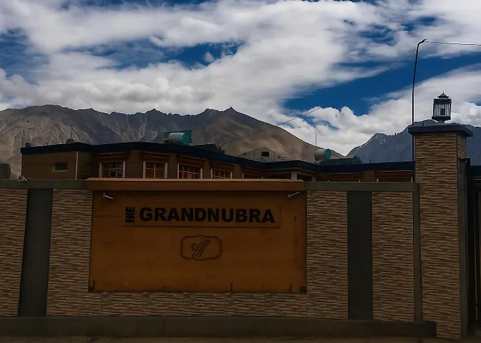 Hotel Grand Nubra Deskit