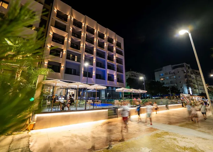 Aks Hotel Durrës