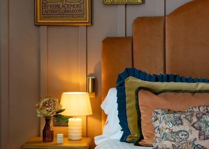 The Ragged Robin - A Heartwood Inn Godalming