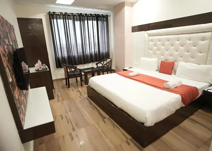 Hotel Sr Grand Haridwar