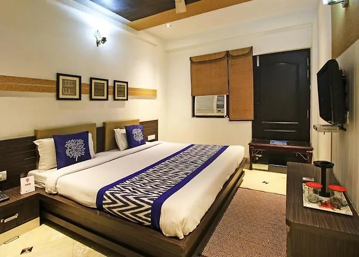 Hotel Panna Paradise-Just 30M Away From Captain Shubham Gupta Metro Station And 600M Away From Tajmahal Agra 