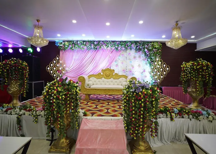 Hotel Aradhna Inn Lucknow